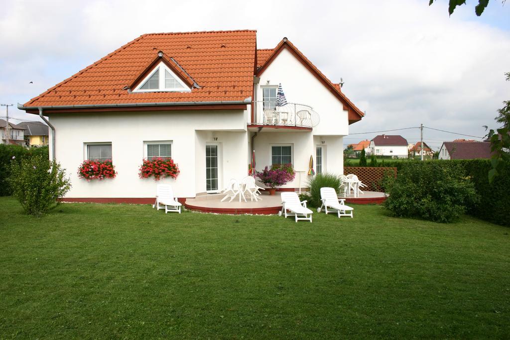 Doina Apartman Zalakaros Esterno foto